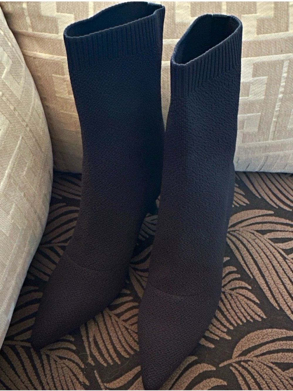Cosy Island CloudMile Minimalist Pointed Toe Sock Ankle Boot